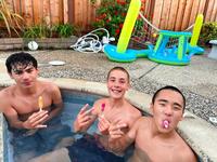Popsicle & Jacuzi