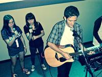 VIBE youth worship band